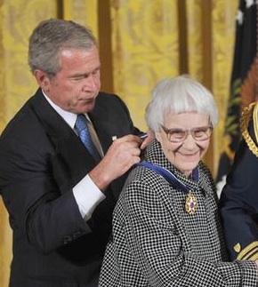 Harper Lee receiving the Medal of Freedom